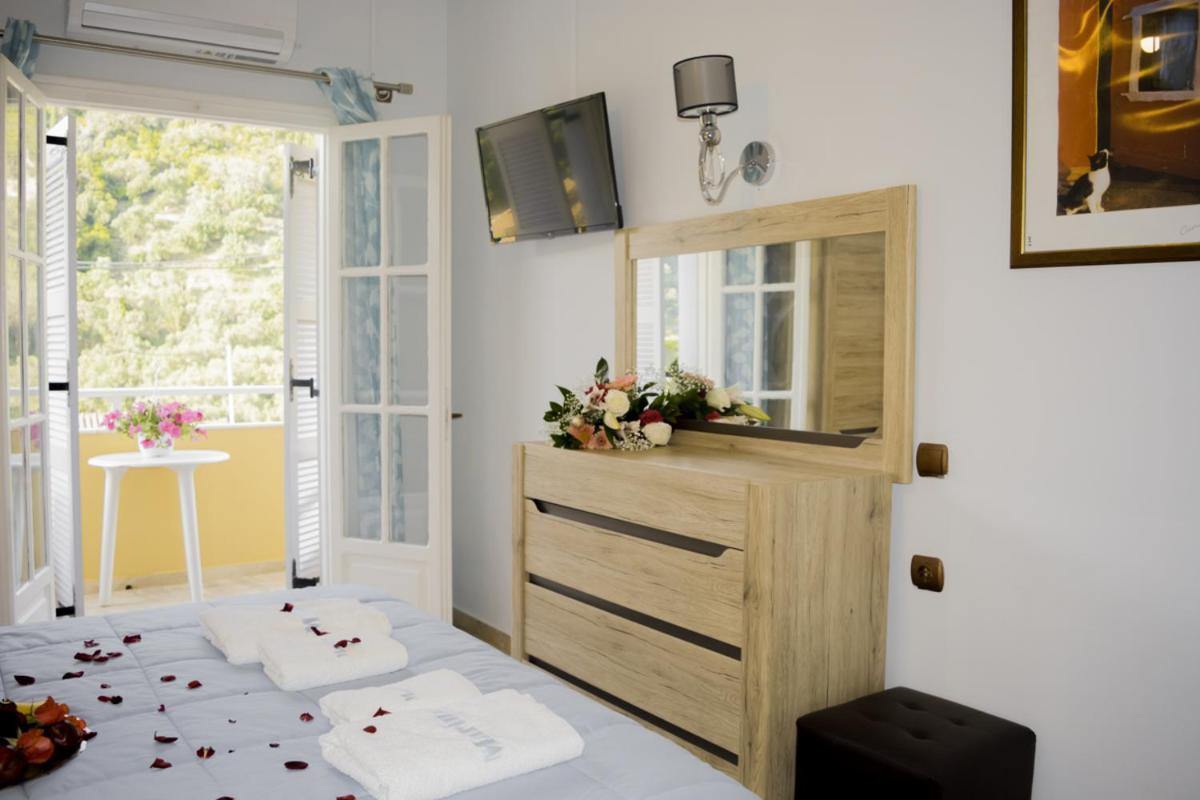 Marina Apartments, Ájos Górdios Eksteriør bilde