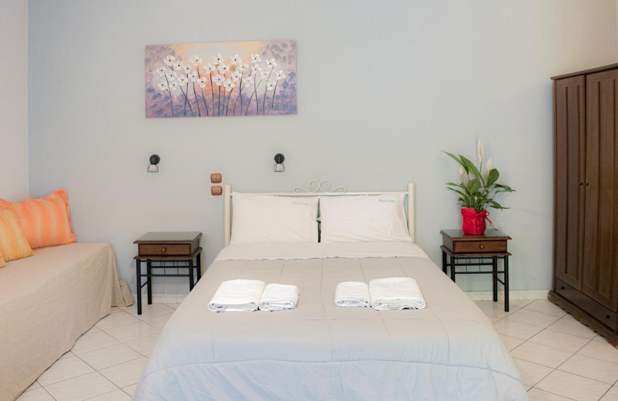 Marina Apartments, Ájos Górdios Eksteriør bilde